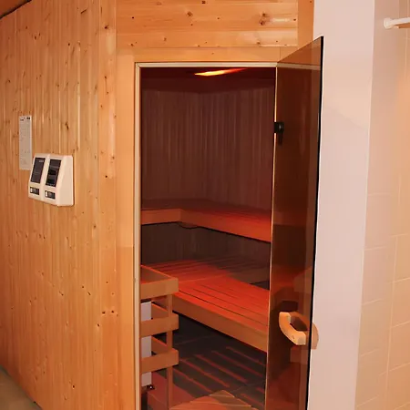 Gloecklehof 托特瑙