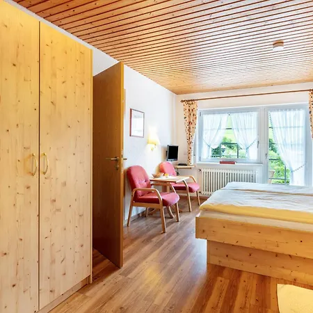 Gloecklehof 招待所 托特瑙