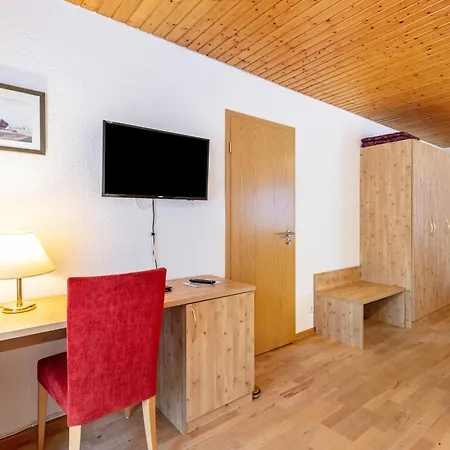 Gloecklehof 招待所 3*