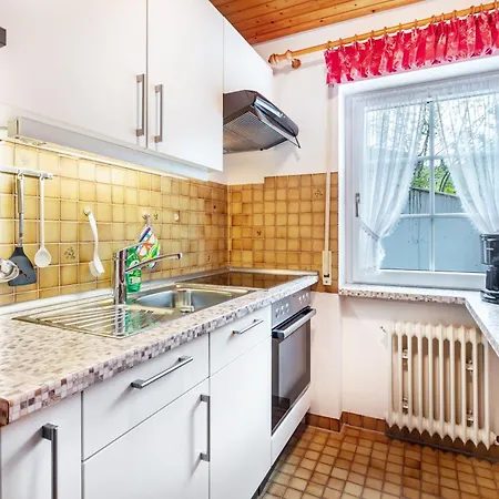 Gloecklehof بيت ضيافة 3*