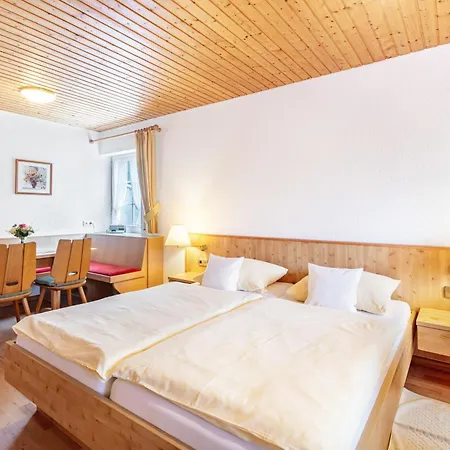 بيت ضيافة Gloecklehof 3*
