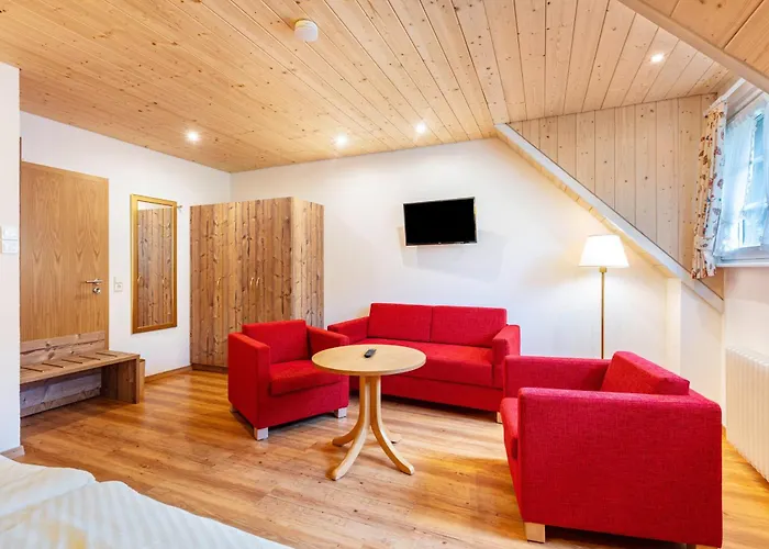 ゲストハウス Gloecklehof トートナウ