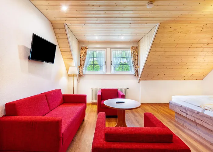 ゲストハウス Gloecklehof トートナウ