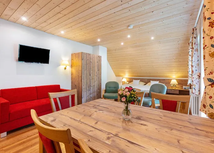 Gloecklehof ゲストハウス トートナウ